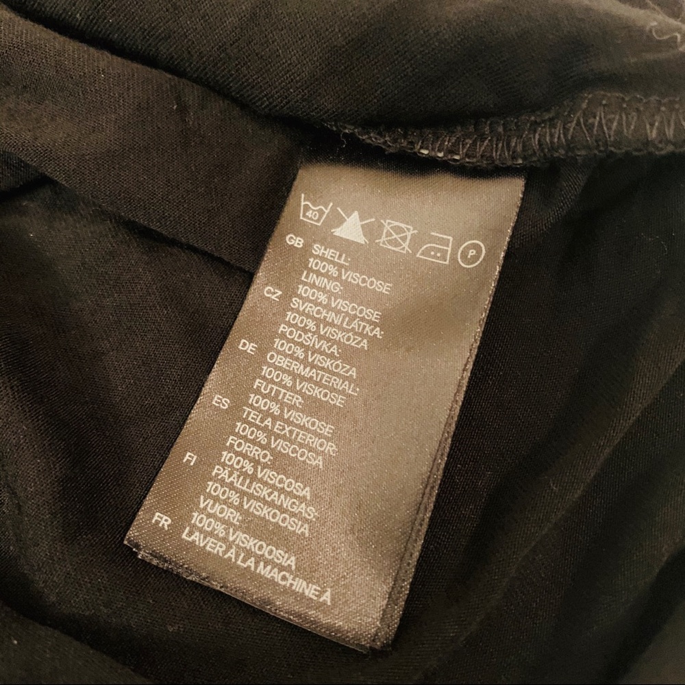 Express Ruched Black Top NWOT - Picture 4 of 4